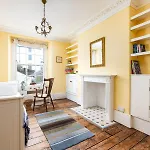 New Refined Period 4bd 2bath Cotham Home-private Parking アパート *