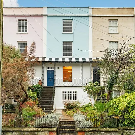 New Refined Period 4bd 2bath Cotham Home-private Parking *